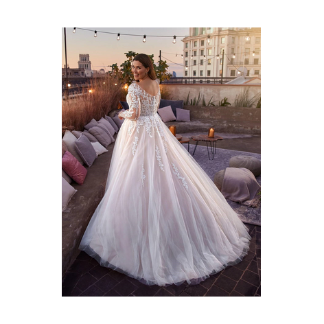 White One Slick - Grote maten trouwjurk