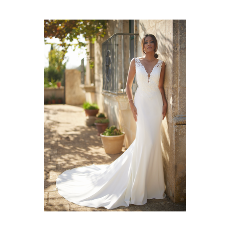 Tres Chic PU24518