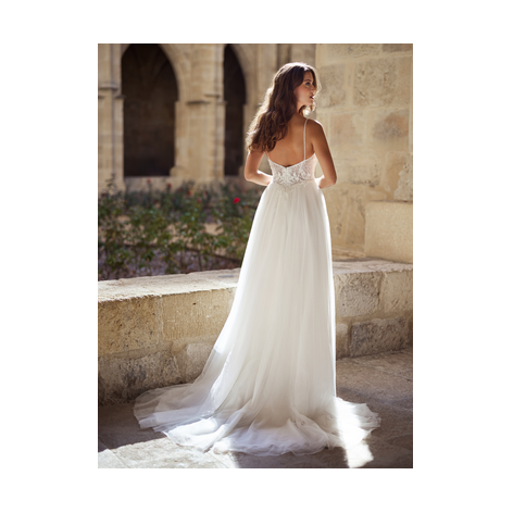 Tres Chic AA27613