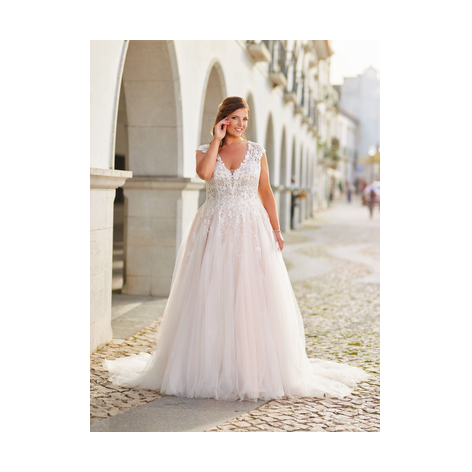 Tres Chic ME23318