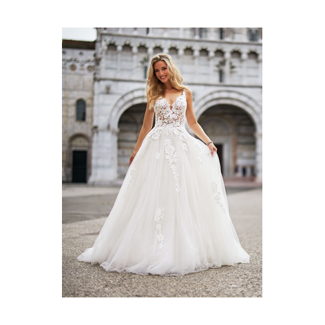 Tres Chic TC25206