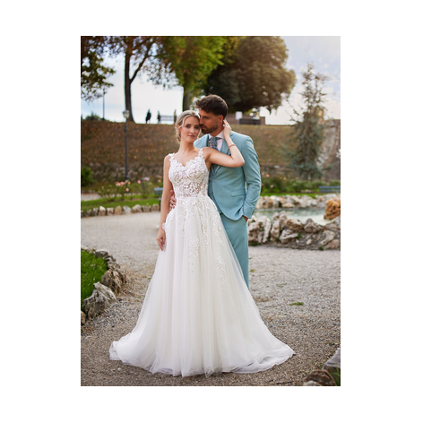 Tres Chic TC25210