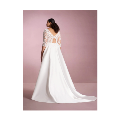 White One Edo - Grote maten trouwjurk