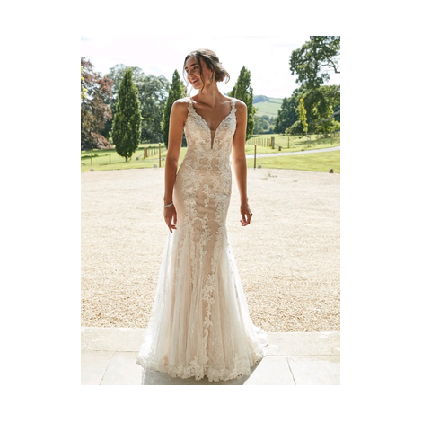 Romantica Shayna