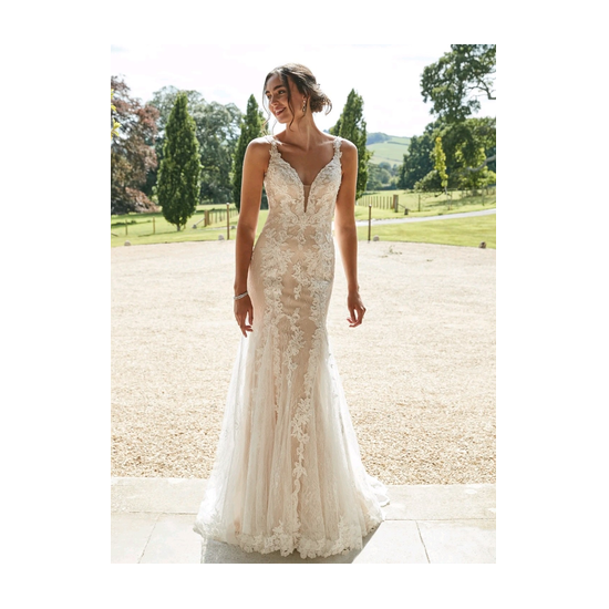 Romantica Shayna