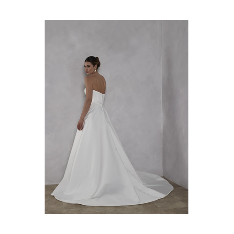Romantica Myla