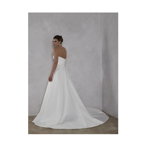 Romantica Myla
