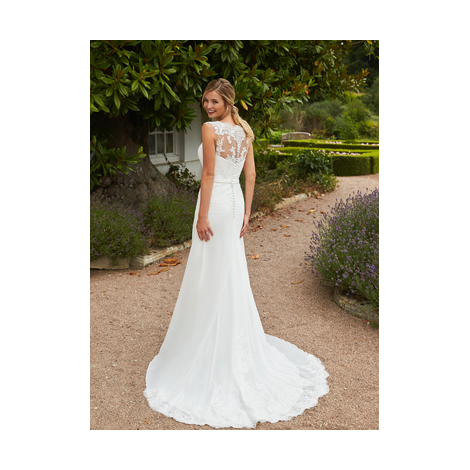 Romantica Ashley