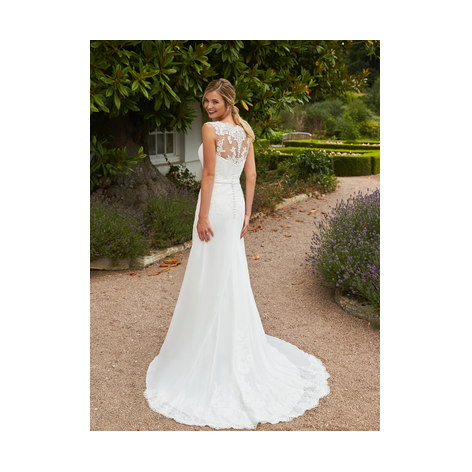 Romantica Ashley