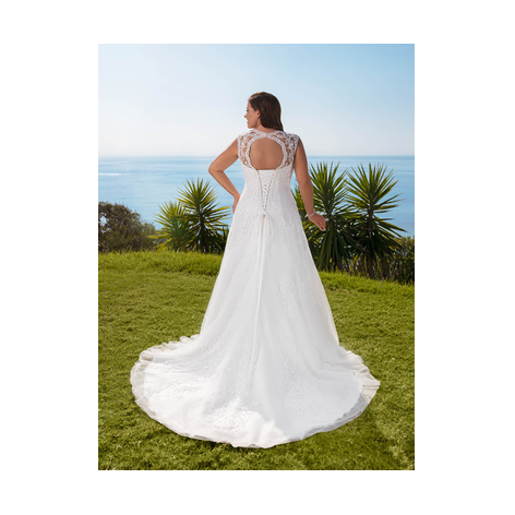 Tres Chic ME21301