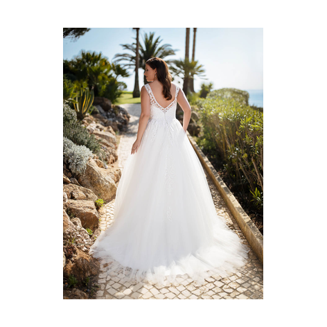 Tres Chic ME21307