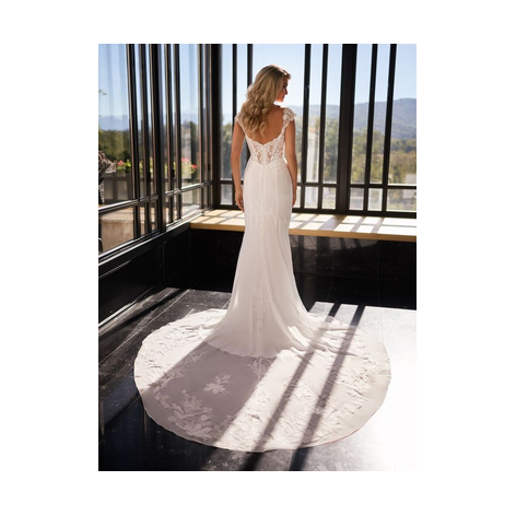 Tres Chic PU27521