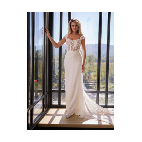 Tres Chic PU27521