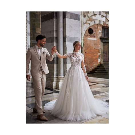 Tres Chic TC25218