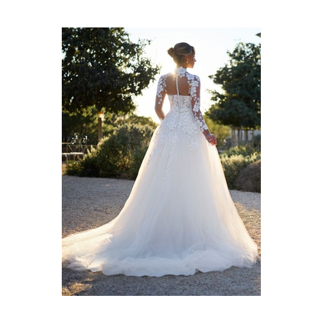 Tres Chic TC27208