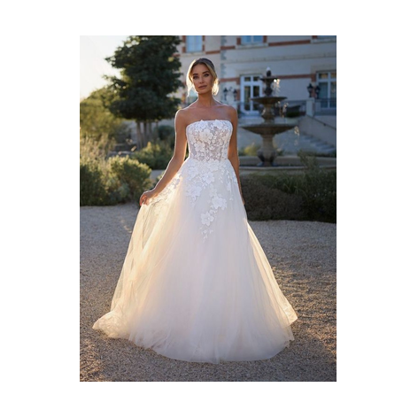 Tres Chic TC27208