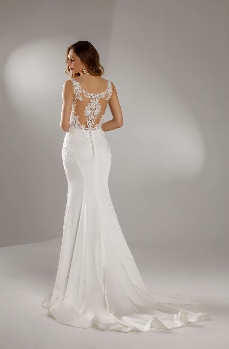 Bruidsmode. Bruidsboutique La Romance heeft weer een prachtige nieuwe bruidsmode collectie ingekocht. Ben je benieuwd naar onze nieuwe collectie bruidsjurken? Maak vrijblijvend een pasafspraak in onze bruidswinkel. Je bent van harte welkom bij Bruidsboutique La Romance Kerkstraat 29 2971 AK in Bleskensgraaf (Zuid-Holland).
