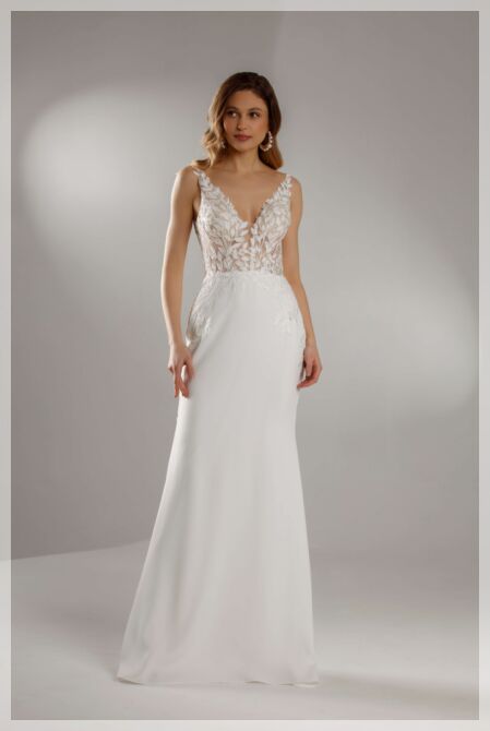 De allermooiste strakke trouwjurken bij Bruidsboutique La Romance in Bleskensgraaf Zuid-Holland, Nederland.