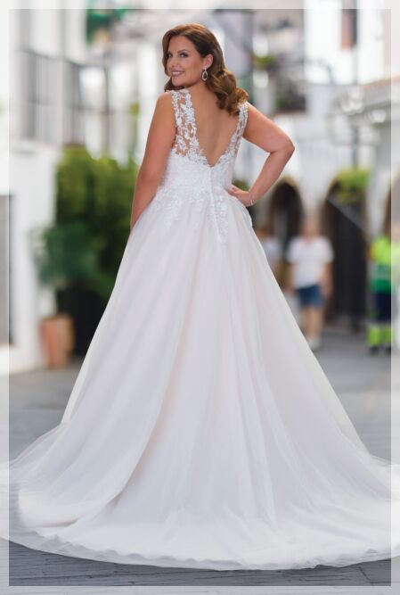 Tres Chic ME26334