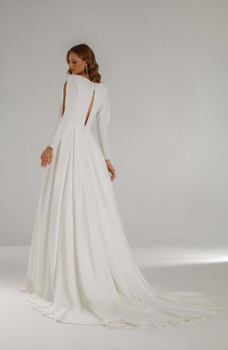 Bruidsmode. Bruidsboutique La Romance heeft weer een prachtige nieuwe bruidsmode collectie ingekocht. Ben je benieuwd naar onze nieuwe collectie bruidsjurken? Maak vrijblijvend een pasafspraak in onze bruidswinkel. Je bent van harte welkom bij Bruidsboutique La Romance Kerkstraat 29 2971 AK in Bleskensgraaf (Zuid-Holland).
