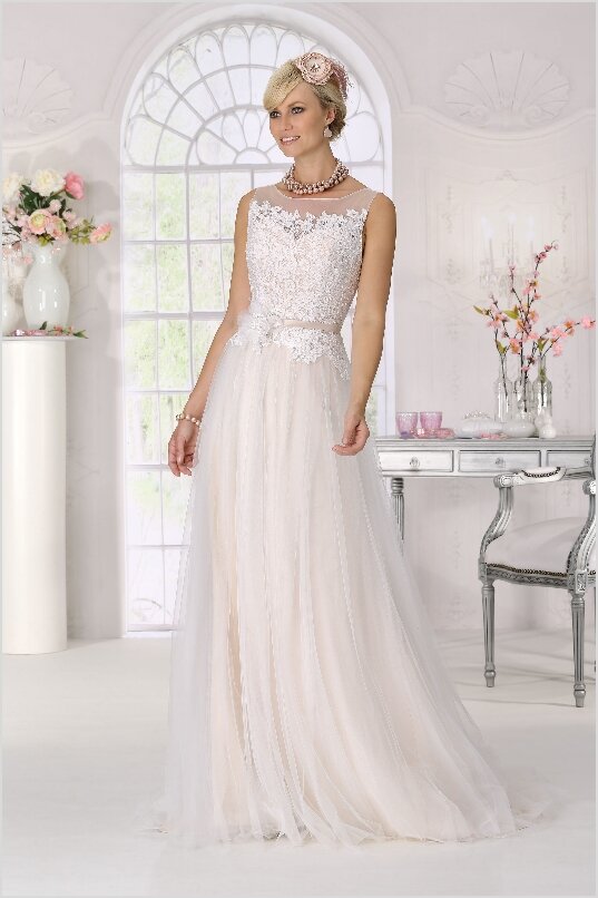 Tres Chic SN9107 Tres Chic SN9107
