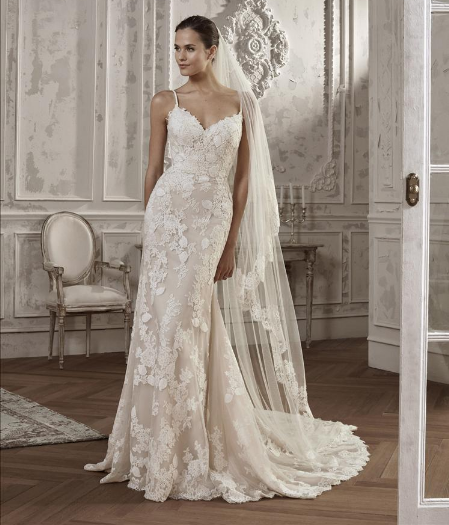 Bruidsjurk Pronovias: Aldabra. Bruidsboutique La Romance in de omgeving van Dordrecht heeft weer een prachtige collectie van het bruidsmerk Pronovias. Kom jij deze prachtige bruidsjapon passen in onze bruidswinkel?