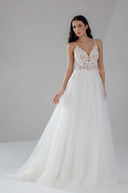 Bruidsmode. Bruidsboutique La Romance heeft weer een prachtige nieuwe bruidsmode collectie ingekocht. Ben je benieuwd naar onze nieuwe collectie bruidsjurken? Maak vrijblijvend een pasafspraak in onze bruidswinkel. Je bent van harte welkom bij Bruidsboutique La Romance Kerkstraat 29 2971 AK in Bleskensgraaf (Zuid-Holland).