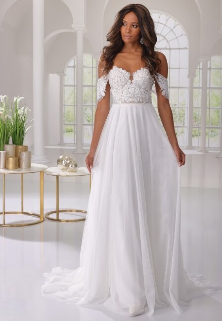 Bruidsmode Hillegersberg Bruidsmode Hillegersberg. Bruidsboutique La Romance is de bruidswinkel in de provincie Zuid-Holland. La Romance is gelegen in het landelijke Bleskensgraaf. Wij verkopen verschillende soorten trouwjurken en alle bijbehorende bruidsaccessoires. Bruidsschoenen, bruidslingerie, bruidssieraden, bruidssluiers en nog veel meer. Onze nieuwe collectie bruidsjurken is weer prachtig!