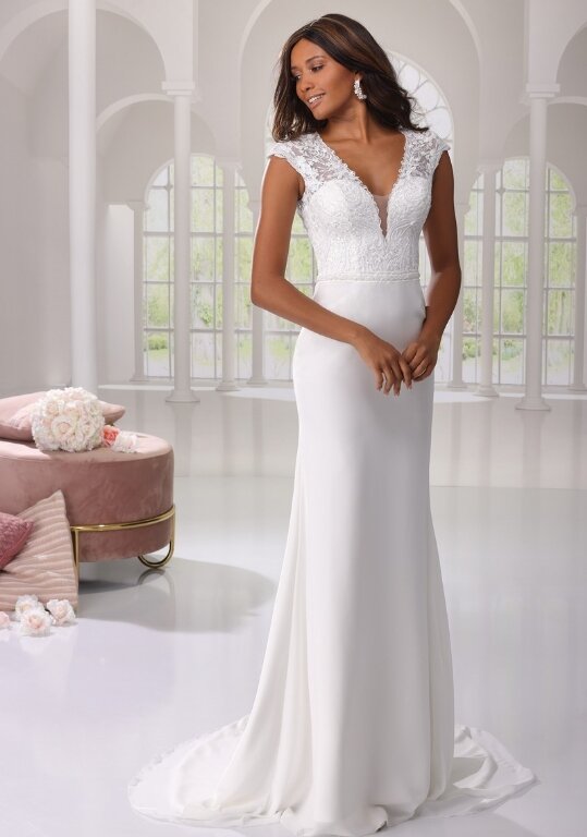 Bruidsmode Hillegersberg Bruidsmode Hillegersberg. Bruidsboutique La Romance is de bruidswinkel in de provincie Zuid-Holland. La Romance is gelegen in het landelijke Bleskensgraaf. Wij verkopen verschillende soorten trouwjurken en alle bijbehorende bruidsaccessoires. Bruidsschoenen, bruidslingerie, bruidssieraden, bruidssluiers en nog veel meer. Onze nieuwe collectie bruidsjurken is weer prachtig!