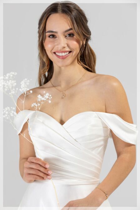 Originele trouwjurken. Bruidsboutique La Romance in Bleskensgraaf Zuid-Holland Nederland