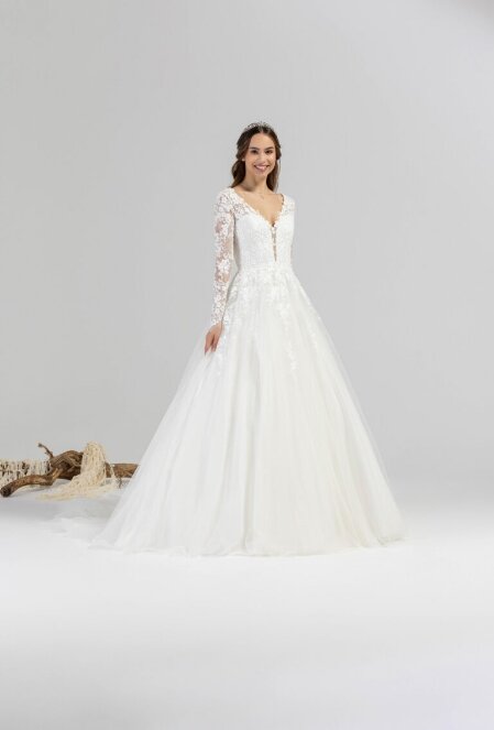 Bruidsmode Gouda. Bruidsboutique La Romance is de bruidswinkel in de provincie Zuid-Holland. La Romance is gelegen in het landelijke Bleskensgraaf. Wij verkopen verschillende soorten trouwjurken en alle bijbehorende bruidsaccessoires. Bruidsschoenen, bruidslingerie, bruidssieraden, bruidssluiers en nog veel meer. Onze nieuwe collectie bruidsjurken is weer prachtig!