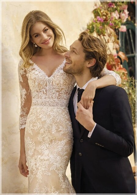 Pronovias White One Jigs Pronovias White One Jigs. Bruidsboutique La Romance heeft weer een prachtige nieuwe collectie trouwjurken ingekocht. Ben je benieuwd naar onze nieuwe collectie bruidsjurken van het bruidsmerk Pronovias? Maak vrijblijvend een pasafspraak in onze bruidswinkel. Je bent van harte welkom bij Bruidsboutique La Romance Kerkstraat 29 2971 AK in Bleskensgraaf (Zuid-Holland).