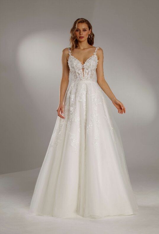 Jarice Nicole. Bruidsboutique La Romance heeft weer een prachtige nieuwe collectie trouwjurken ingekocht. Ben je benieuwd naar onze nieuwe collectie bruidsjurken van het bruidsmerk Jarice? Maak vrijblijvend een pasafspraak in onze bruidswinkel. Je bent van harte welkom bij Bruidsboutique La Romance Kerkstraat 29 2971 AK in Bleskensgraaf (Zuid-Holland).