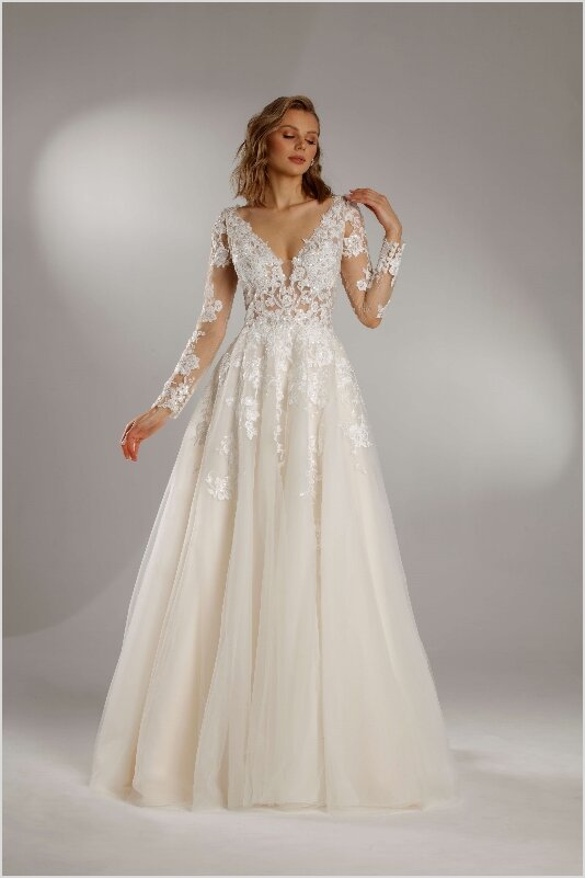 Winkel trouwjurken Winkel trouwjurken. Ben je benieuwd naar onze mooie bruidsjaponnen? Bruidsboutique La Romance heeft weer een prachtige nieuwe collectie trouwjurken ingekocht. Ben je benieuwd naar onze nieuwe collectie bruidsjurken? Maak vrijblijvend een pasafspraak in onze bruidswinkel. Je bent van harte welkom bij Bruidsboutique La Romance Kerkstraat 29 2971 AK in Bleskensgraaf (Zuid-Holland).