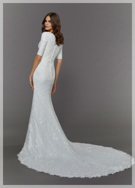 Winter trouwjurken. Bruidsboutique La Romance is de bruidswinkel in de provincie Zuid-Holland. La Romance is gelegen in het landelijke Bleskensgraaf. Wij verkopen verschillende soorten winter bruidsjurken en alle bijbehorende bruidsaccessoires. Bruidsschoenen, bruidslingerie, bruidssieraden, bruidssluiers en nog veel meer. Onze nieuwe collectie bruidsjurken is weer prachtig!