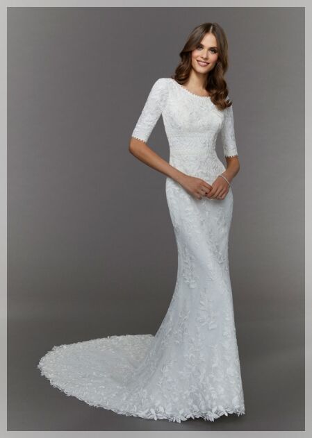 Bruidsjurken voor 65+ vrouwen in Bruidswinkel La Romance in Zuid-Holland, Nederland, met elegante ontwerpen en persoonlijke styling.