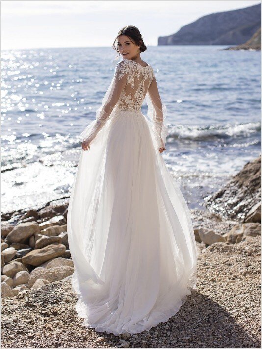 Pronovias Periwinkle Pronovias Periwinkle