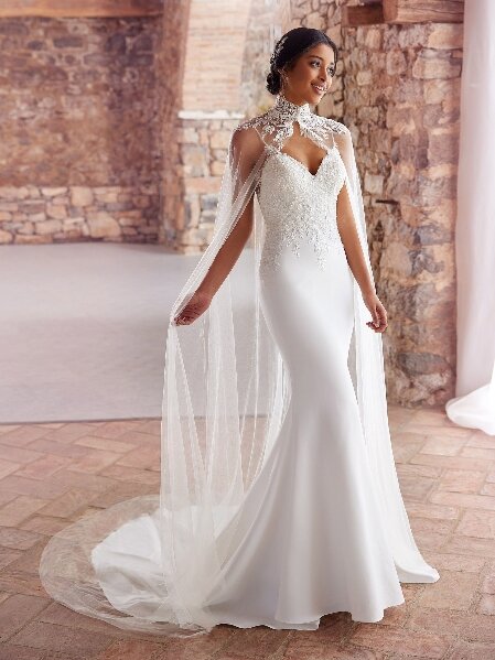 Pronovias Amawana Pronovias Amawana. Bruidsboutique La Romance.
