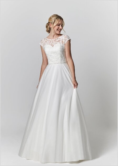 Bruidswinkels Bruidswinkels. Ben je benieuwd naar onze mooie bruidsjaponnen? Bruidsboutique La Romance heeft weer een prachtige nieuwe collectie trouwjurken ingekocht. Ben je benieuwd naar onze nieuwe collectie bruidsjurken? Maak vrijblijvend een pasafspraak in onze bruidswinkel. Je bent van harte welkom bij Bruidsboutique La Romance Kerkstraat 29 2971 AK in Bleskensgraaf (Zuid-Holland).