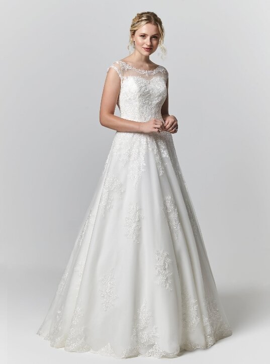 Bruidsjurk Romantica: PB0006 Bruidsjurk Romantica: PB0006. Kom jij deze bruidsjurk passen in onze bruidswinkel? Bruidsboutique La Romance voor de moderne, klassieke en romantische bruid.