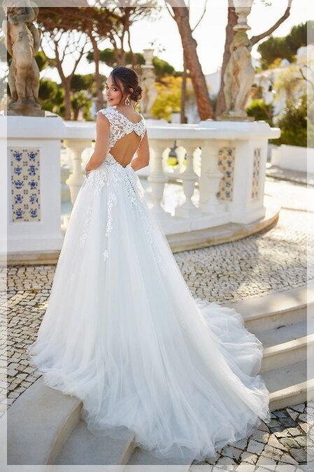 Tres Chic 23230