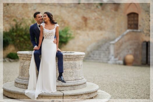 De allermooiste strand trouwjurken bij Bruidsboutique La Romance in Bleskensgraaf Zuid-Holland, Nederland.