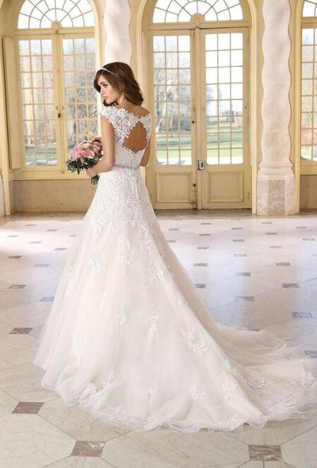 Tres Chic 9272SN