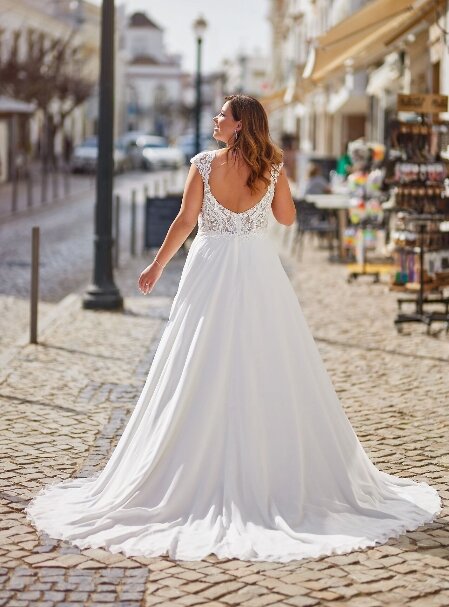 Tres Chic ME23312