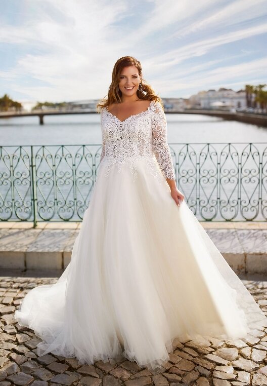 Tres Chic ME23325