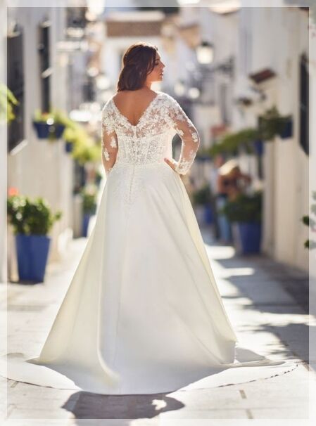 Grote maten trouwjurk A-lijn stijl in Bleskensgraaf