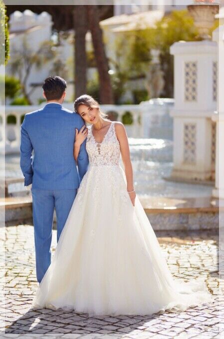 Romantische trouwjurken. Bruidsboutique La Romance heeft weer een prachtige nieuwe collectie trouwjurken ingekocht. Ben je benieuwd naar onze nieuwe collectie bruidsjurken en bruidsaccessoires? Wij verkopen verschillende soorten trouwjurken en alle bijbehorende bruidsaccessoires. Bruidsschoenen, bruidslingerie, bruidssieraden, bruidssluiers en nog veel meer. Maak vrijblijvend een pasafspraak in onze bruidswinkel. Je bent van harte welkom bij Bruidsboutique La Romance Kerkstraat 29 2971 AK in Bleskensgraaf (Zuid-Holland).