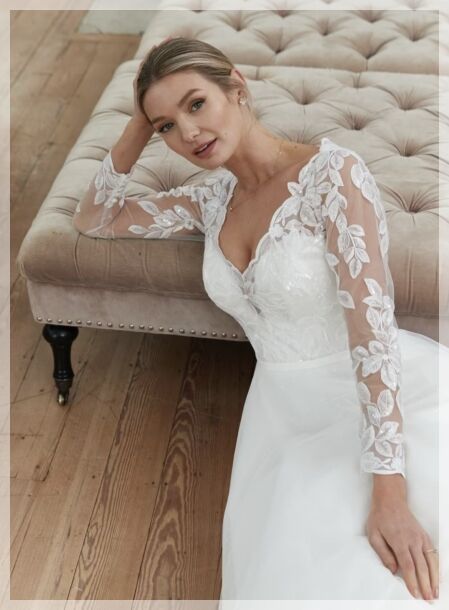 Trouwjurk Romantica Leigh. Wij verkopen de allermooiste bruidsjaponnen. Bruidsboutique La Romance is de bruidswinkel in de provincie Zuid-Holland. La Romance is gelegen in het landelijke Bleskensgraaf. Wij verkopen verschillende soorten trouwjurken en alle bijbehorende bruidsaccessoires. Bruidsschoenen, bruidslingerie, bruidssieraden, bruidssluiers en nog veel meer. Onze nieuwe collectie bruidsjurken is weer prachtig!