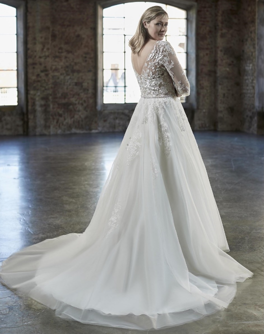Bruidsjapon Venus Bridal VW 8801 grote maten bruidsmode Bruidsjapon Venus Bridal VW 8801 grote maten bruidsmode
