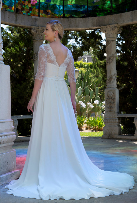 Bruidsjapon Venus Bridal VW 8744 grote maten bruidsmode